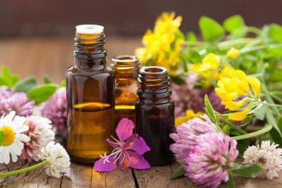 Les huiles essentielles pour une beauté naturelle